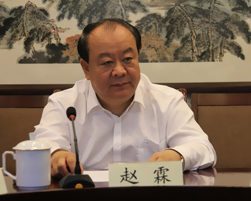 加大华池县精准扶贫力度 落实在该县投资建厂座谈会2.jpg