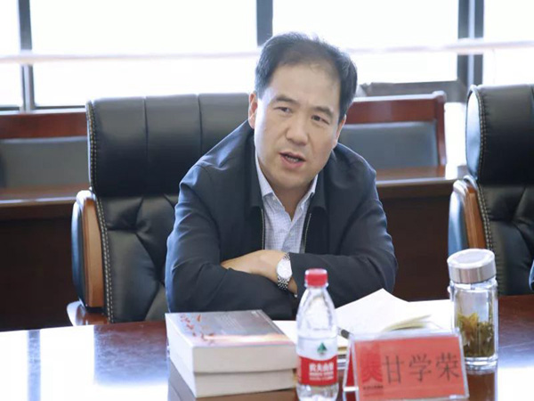 中国西部开发促进会携手车军团、北京工美集团 “捐献爱心·共享书香”3.jpg