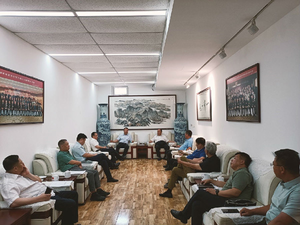 我会领导在京会见宁夏回族自治区 中卫市马洪海一行2.jpg