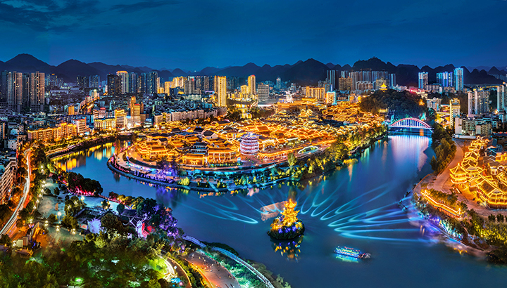 铜仁中南门历史文化旅游区夜景鸟瞰图 碧江区委宣传部提供
