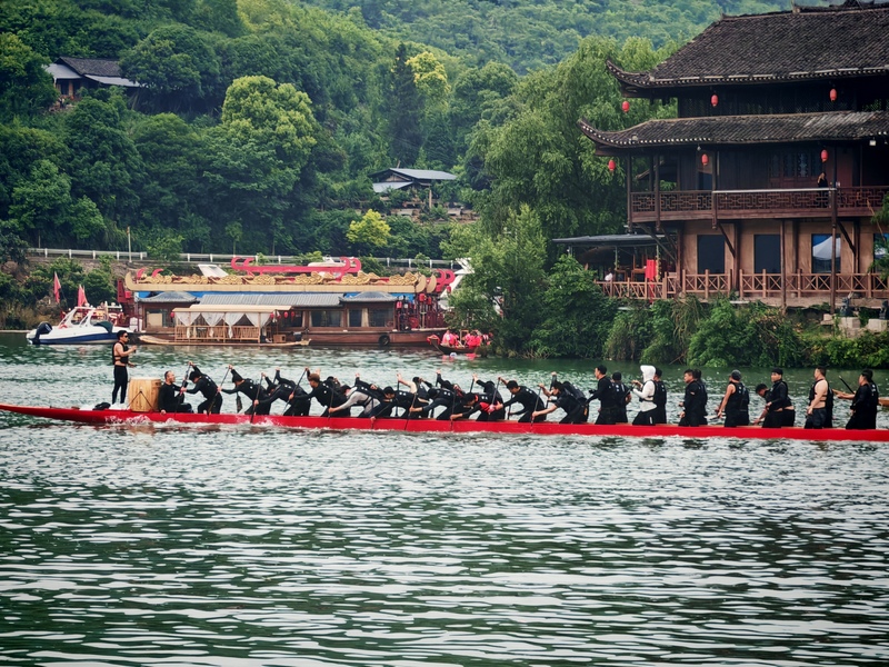 大明边城龙舟赛训练场景。龙春霞摄