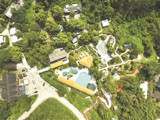贺州温泉位于毗邻度假区的路花村。
