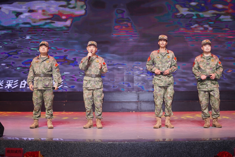 精彩的合唱表演。