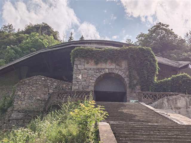 巫山龙骨坡遗址。